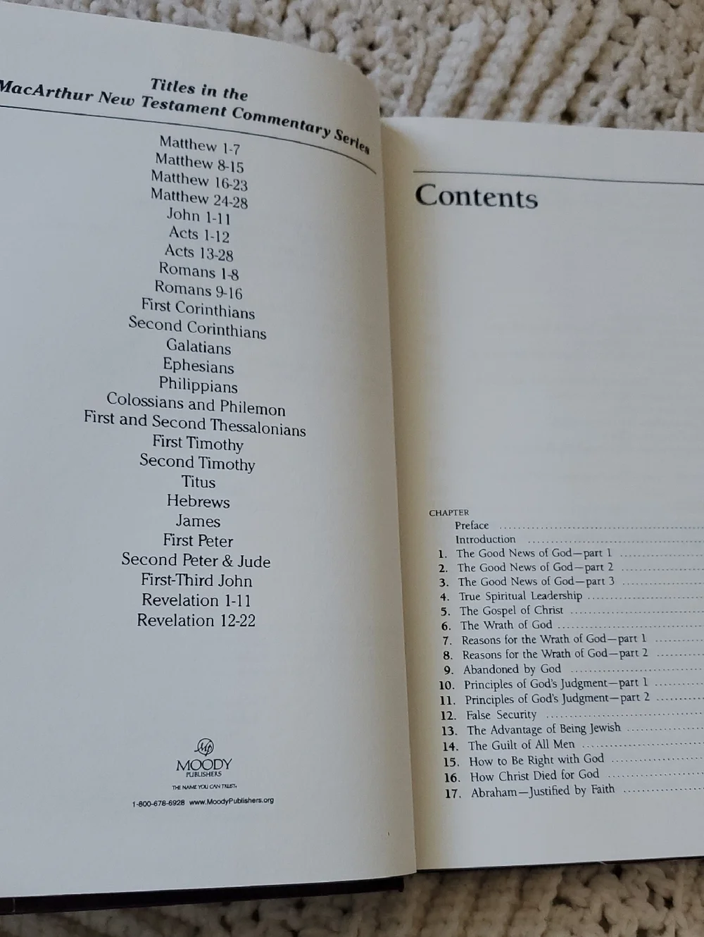 The MacArthur New Testament Commentary  Romans 1-8 Romans 9-16 2 Books.